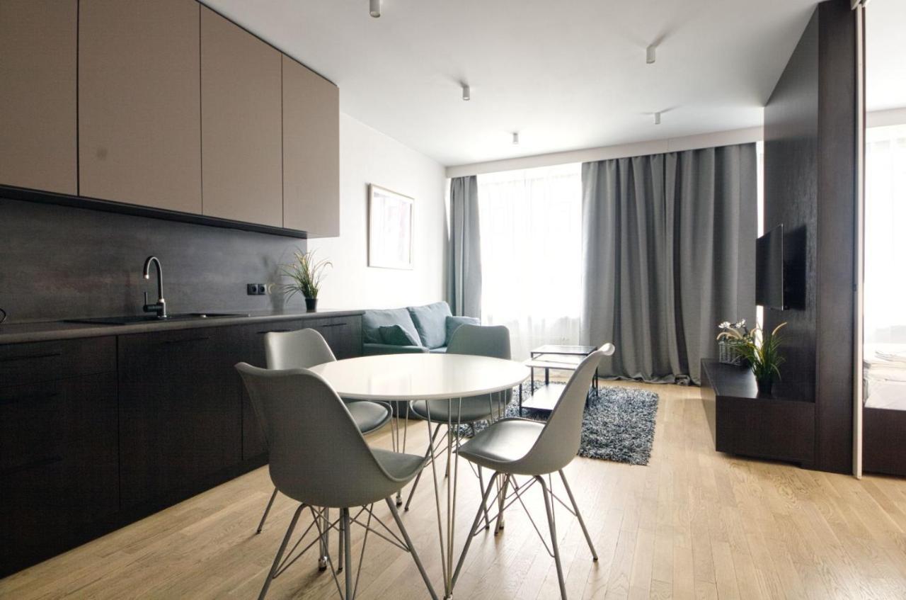 Wynalazek 2 By Homeprime Warschau Buitenkant foto